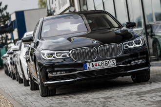 BMW DRIVING LUXURY EXPERIENCE 2016