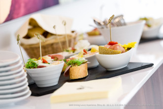 BMW DRIVING LUXURY EXPERIENCE 2016