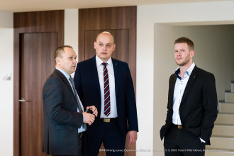 BMW DRIVING LUXURY EXPERIENCE 2016