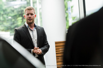 BMW DRIVING LUXURY EXPERIENCE 2016