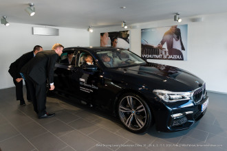 BMW DRIVING LUXURY EXPERIENCE 2016