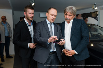 BMW DRIVING LUXURY EXPERIENCE 2016