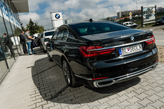 BMW DRIVING LUXURY EXPERIENCE 2016