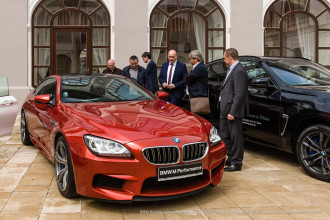 BMW DRIVING LUXURY EXPERIENCE 2016