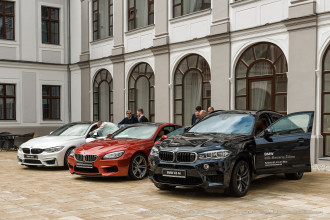 BMW DRIVING LUXURY EXPERIENCE 2016