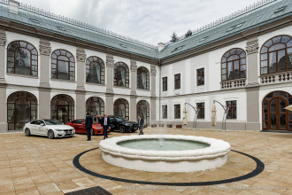 BMW DRIVING LUXURY EXPERIENCE 2016