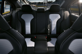 Nové BMW M3 CS: Špičková dynamika v kombinácii s každodennou praktickosťou.