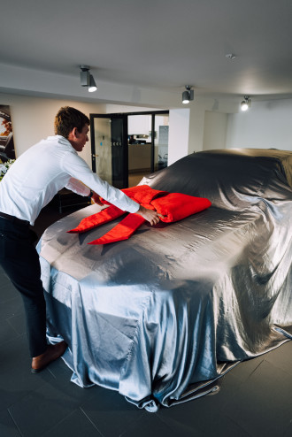 Tomáš Maštalír si prevzal kľúče od BMW M3 Competition M xDrive.