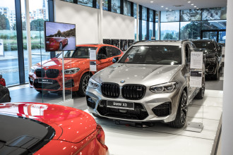 Pozvánka na dni BMW M s premiérou BMW X3 M a BMW X4 M 1.-12.8 v MD-Bavaria Žilina.