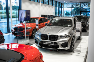 Pozvánka na dni BMW M s premiérou BMW X3 M a BMW X4 M 1.-12.8 v MD-Bavaria Žilina.