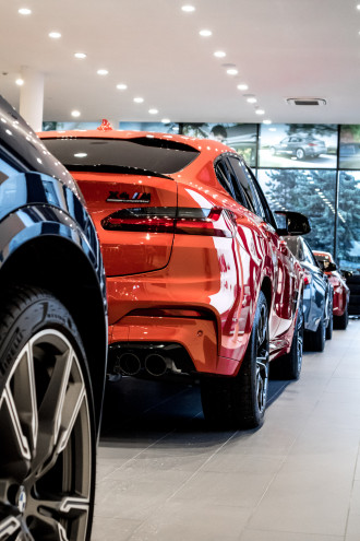 Pozvánka na dni BMW M s premiérou BMW X3 M a BMW X4 M 1.-12.8 v MD-Bavaria Žilina.