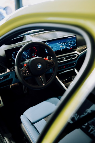 Tomáš Maštalír si prevzal kľúče od BMW M3 Competition M xDrive.