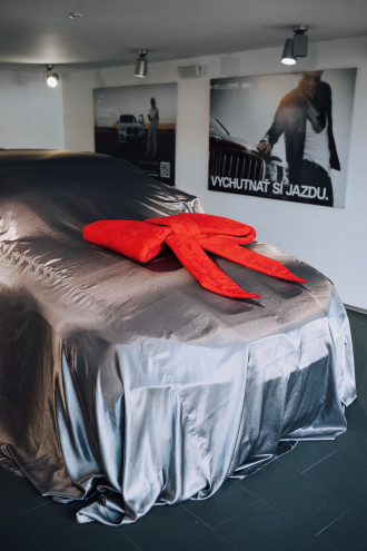 Tomáš Maštalír si prevzal kľúče od BMW M3 Competition M xDrive.