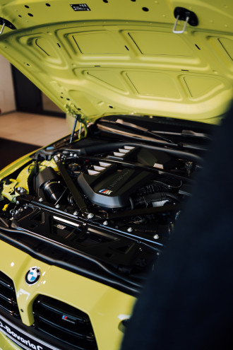 Tomáš Maštalír si prevzal kľúče od BMW M3 Competition M xDrive.