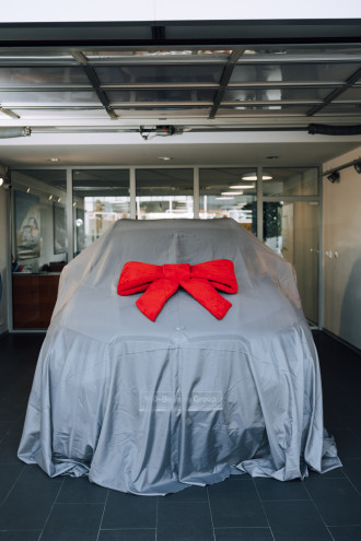 Slávnostné odovzdanie BMW X5 Tomášovi Maštalírovi v T.O.B. Trenčín.