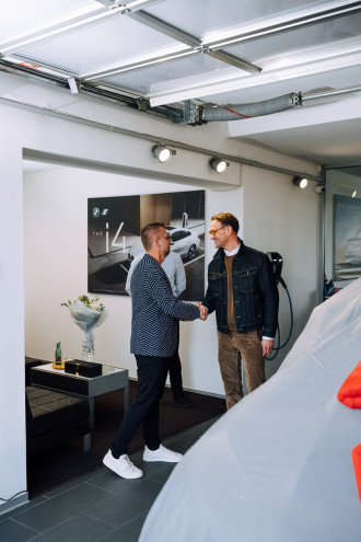 Slávnostné odovzdanie BMW X5 Tomášovi Maštalírovi v T.O.B. Trenčín.