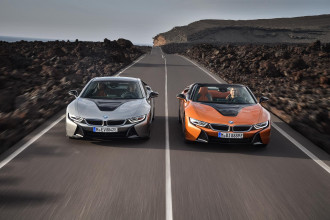Nové BMW i8 Roadster a nové BMW i8 Coupe.