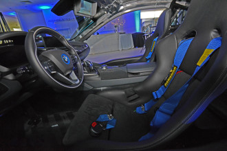 Nový vývoj na poli Formula E: Debut novej generácie bezpečnostného vozidla Qualcomm Safety Car BMW i8 Coupé.
