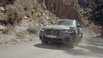 Univerzálne a robustné, s ktorým nič nie je nemožné. Nové BMW X5 na zaťažkávacej skúške od polárneho kruhu až po Južnú Afriku.