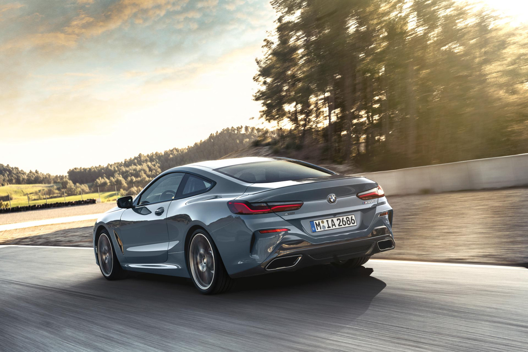 Videogaléria nového modelu BMW radu 8 Coupé.