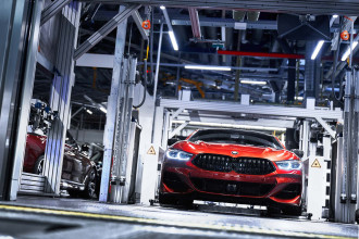 Spustenie výroby nového BMW radu 8 Coupé v závode spoločnosti BMW Group v Dingolfingu.