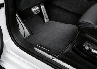 Viac individuality a dynamického vzhľadu pre modelovú radu X.