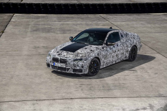 Nové BMW radu 4 Coupé vo finálnej fáze skúšok jazdnej dynamiky.