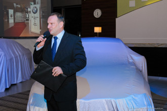 PREDSTAVENIE ÚPLNE NOVÉHO BMW RADU 3