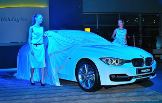 PREDSTAVENIE ÚPLNE NOVÉHO BMW RADU 3