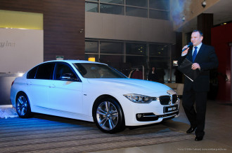 PREDSTAVENIE ÚPLNE NOVÉHO BMW RADU 3