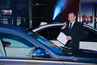 PREDSTAVENIE ÚPLNE NOVÉHO BMW RADU 3