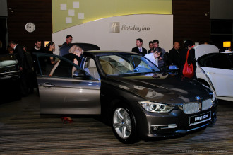 PREDSTAVENIE ÚPLNE NOVÉHO BMW RADU 3