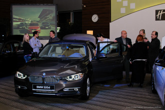 PREDSTAVENIE ÚPLNE NOVÉHO BMW RADU 3