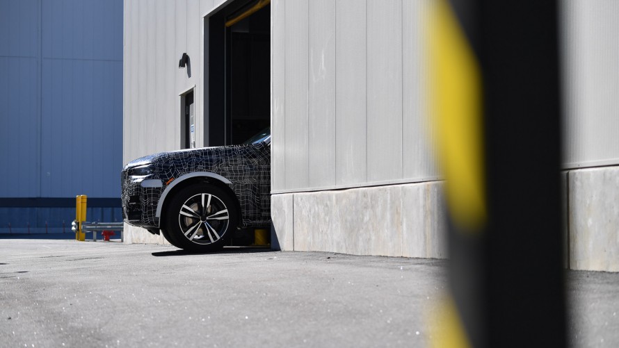 Odpočítavanie sa začalo: prvé predsériové modely BMW X7 schádzajú z montážnej linky.