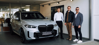 Slávnostné odovzdanie BMW X5 Tomášovi Maštalírovi v T.O.B. Trenčín.