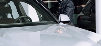 Slávnostné odovzdanie BMW X5 Tomášovi Maštalírovi v T.O.B. Trenčín.