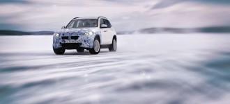 Modely BMW iX3, BMW i4 a BMW iNEXT absolvujú testy v studených podmienkach na severnom polárnom kruhu.