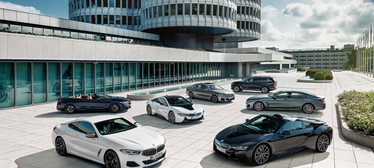 BMW v predajnosti potvrdzuje vedúcu pozíciu medzi prémiovými automobilkami.