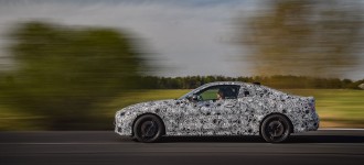 Nové BMW radu 4 Coupé vo finálnej fáze skúšok jazdnej dynamiky.