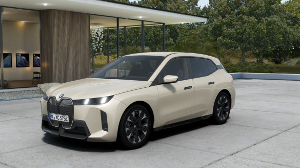 BMW iX xDrive60
