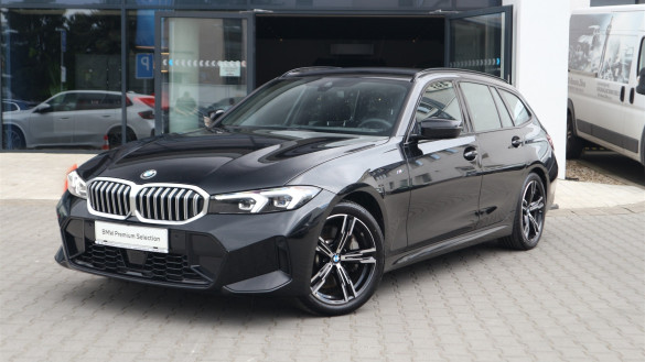 BMW 330i xDrive Touring