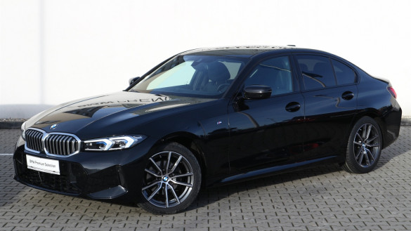 BMW 320i xDrive Sedan