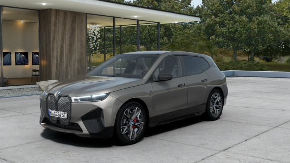 BMW iX M60