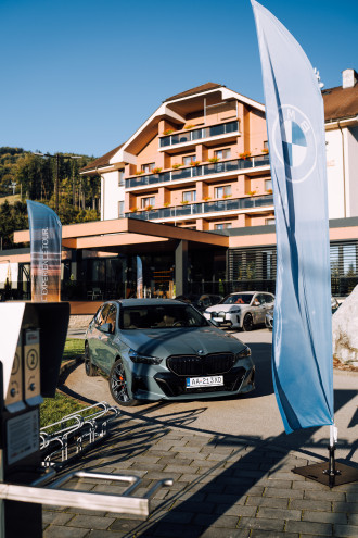 Electric Experience Tour by BMW. Valčianska dolina.