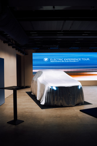 Electric Experience Tour by BMW. Valčianska dolina.