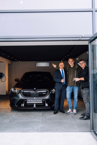 Dano Dangl si prevzal nové BMW M5 v Individual farbe Frozen Deep Grey.