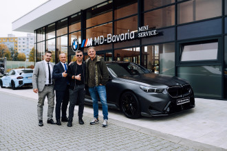 Dano Dangl si prevzal nové BMW M5 v Individual farbe Frozen Deep Grey.