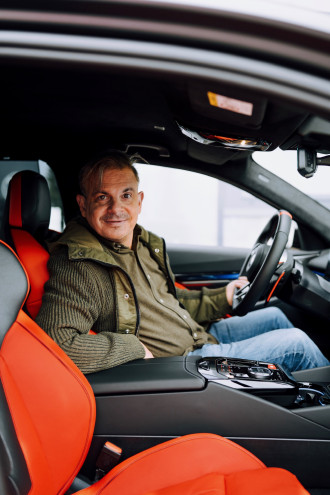 Dano Dangl si prevzal nové BMW M5 v Individual farbe Frozen Deep Grey.