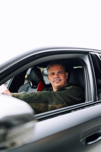 Dano Dangl si prevzal nové BMW M5 v Individual farbe Frozen Deep Grey.