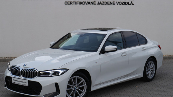 BMW 320i xDrive Sedan